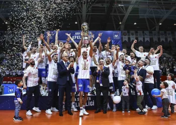 Efeler Ligi’nde şampiyon Halkbank