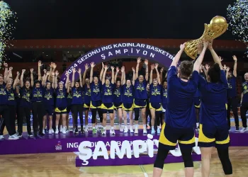 Kadınlar Basketbol Süper Ligi’nde Fenerbahçe üst üste 6. kez şampiyon