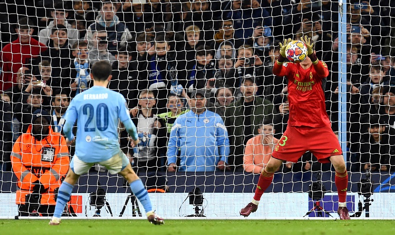 Real Madrid, Manchester City'yi penaltılarda devirerek yarı finale çıktı