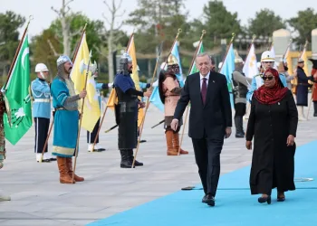 Cumhurbaşkanı Erdoğan, Tanzanya Cumhurbaşkanı Hassan'ı resmi törenle karşıladı