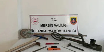 Mersin’de kaçak kazı yapan 2 kişi yakalandı