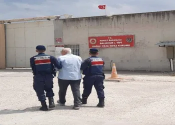 Balıkesir’de FETÖ/PDY firarisi yakalandı