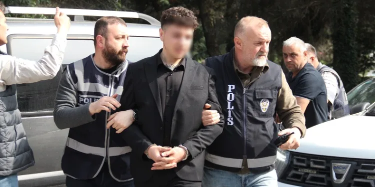 Kuyumcu soygunu şüphelileri adliyeye getirildi