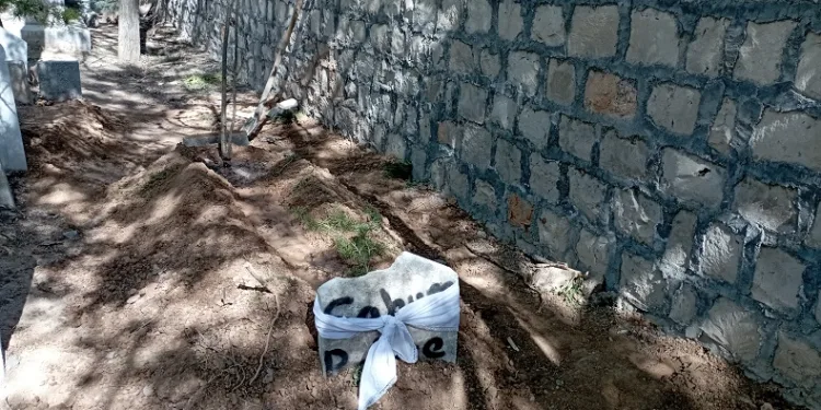 Torunu tarafından öldürülen anneanne son yolculuğuna uğurlandı