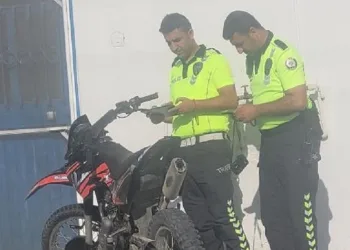 Devrilen motosikletin sürücüsü yaralandı