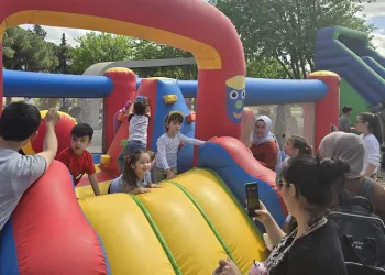 23 Nisan coşkusu Tekstil Park’ta yaşanıyor