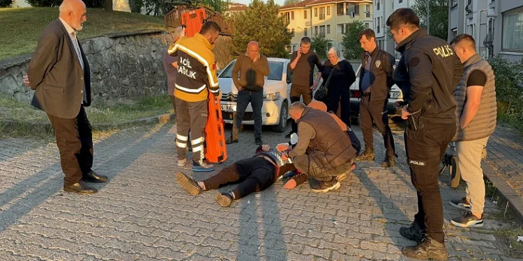 Virajı alamayan motosiklet savruldu