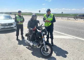 16 motosiklet sürücüsüne 127 bin TL ceza kesildi