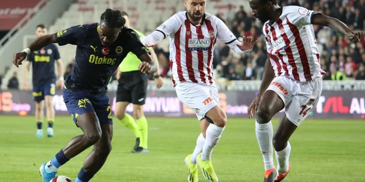 Trendyol Süper Lig: Sivasspor: 2 – Fenerbahçe: 2