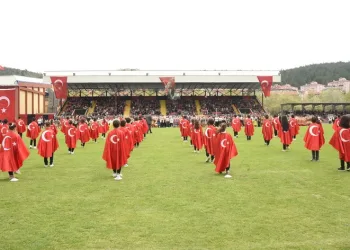 Gazi Stadı’nda 23 Nisan coşkusu