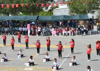 23 Nisan Bozyazı’da coşkuyla kutlandı
