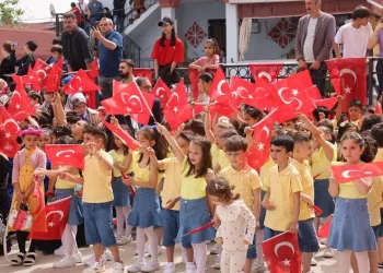 Çayırova’da 23 Nisan coşkusu yaşandı