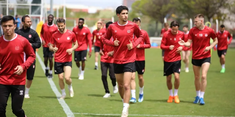 Sivasspor’da Konya maçı hazırlıkları başladı