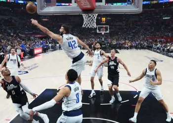 NBA’de Dallas seride durumu 1-1’e getirdi