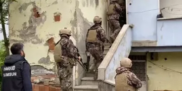Samsun’da özel harekat destekli uyuşturucu operasyonu