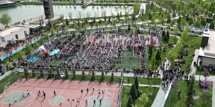 Millet Bahçesi çocuklarla şenlendi