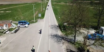 Jandarmadan dron destekli trafik denetimi