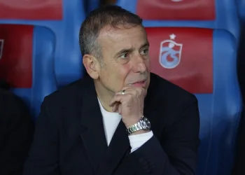 Trabzonspor Teknik Direktörü Abdullah Avcı: “Tur için avantajlıyız”