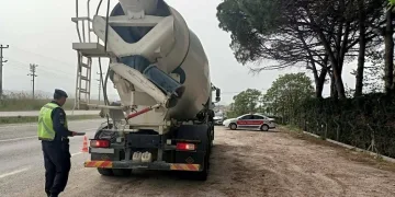 Trafik Jandarması “Standart Dışı Işık Donanımı” denetimi yaptı