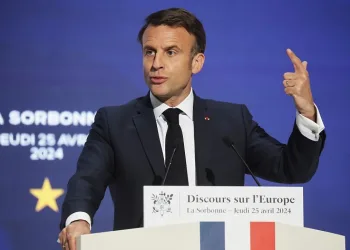 Macron: “Avrupa’mız ölümlüdür ve ölebilir”