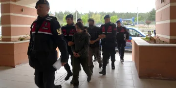 Çiftlik evlerini kenevir serasına çeviren şüphelilerden 2’si tutuklandı