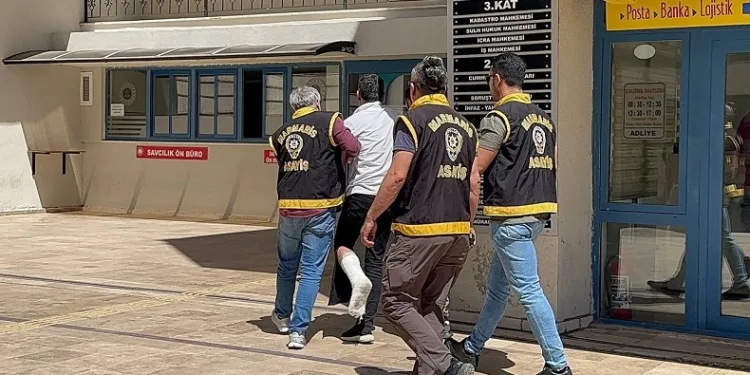 Marmaris’te bir kadını bıçaklayarak öldüren şahıs tutuklandı