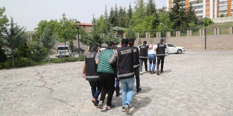Tefecilik operasyonunda 2 tutuklama