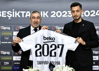 Beşiktaş, Tayyip Talha Sanuç ile 3 genç futbolcusunun sözleşmesini yeniledi