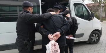 Samsun’da uyuşturucu operasyonunda 5 kişi tutuklandı