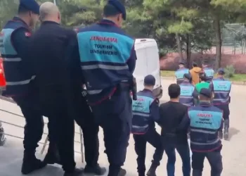 Gaziantep’te uyuşturucu tacirlerine şafak operasyonu