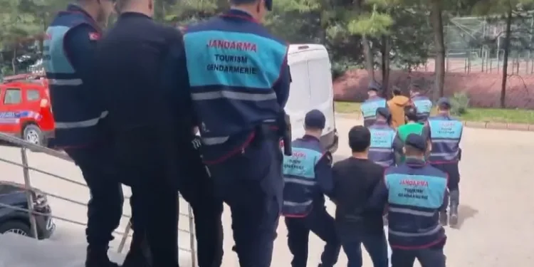Gaziantep’te uyuşturucu tacirlerine şafak operasyonu