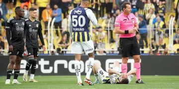 Fenerbahçeli futbolcu İsmail Yüksek’in ayak bileği bağında kopma tespit edildi