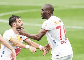 Kayserispor’un Portekizli futbolcusu Aylton Boa Morte ligdeki 7. golünü attı