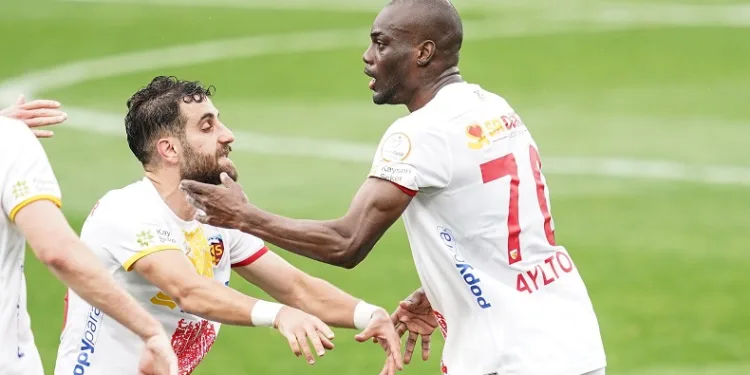 Kayserispor’un Portekizli futbolcusu Aylton Boa Morte ligdeki 7. golünü attı