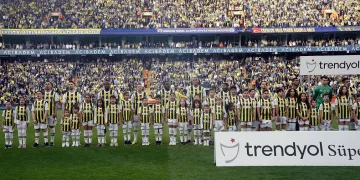 Fenerbahçe 10 yıllık şampiyonluk hasretini sonlandırmak istiyor