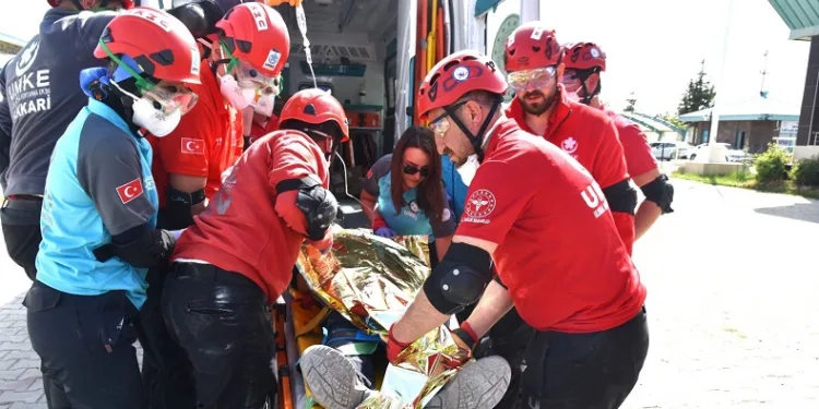 48 UMKE personeline ‘arama kurtarma’ eğitimi verildi