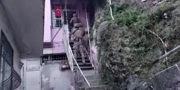 Hatay’da torbacılara yönelik 21 adrese eş zamanlı operasyon