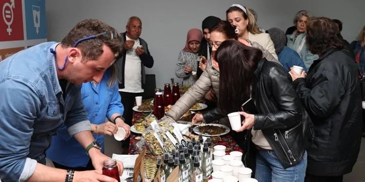 Yenilebilir yabani otları bu eğitimde tanıdılar