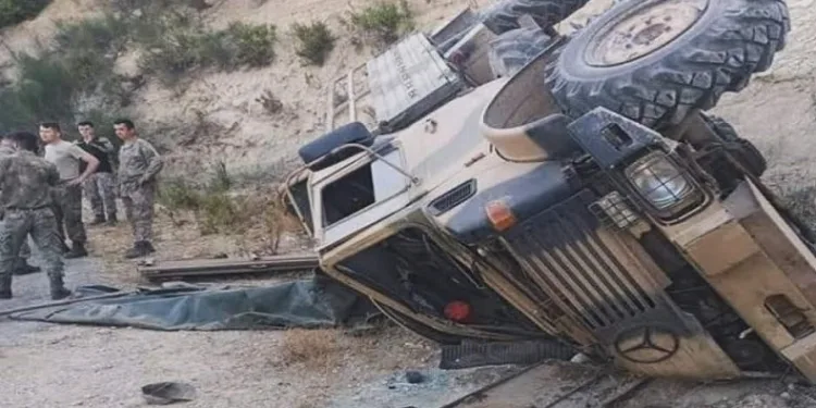 Şırnak’ta askeri araç devrildi: 2 asker şehit oldu, 2 asker yaralı