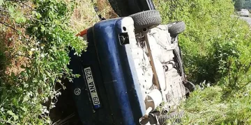Otomobil şarampole devrildi: 1 ölü, 1 yaralı