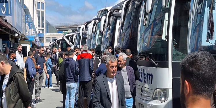 Otogarlarda ‘Bayram’ yoğunluğu sürüyor