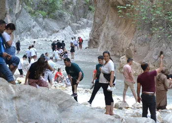 Saklıkent Kanyonu’nda bayram yoğunluğu yaşandı