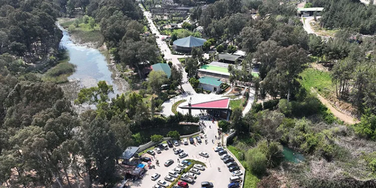 Tarsus Doğa Parkı ve Gençlik Kampı bayramda ziyaretçi akınına uğradı