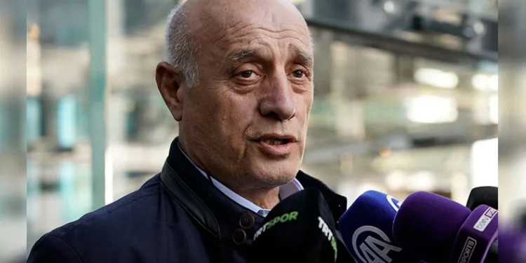 İstanbulspor Kulübü Başkanı Ecmel Faik Sarıalioğlu’ndan, TFF’ye: “Bugünden tezi yok bir an önce gitmeleri lazım”