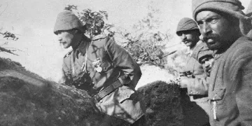 Fotoğrafın çekildiği yere anıt yapıldı