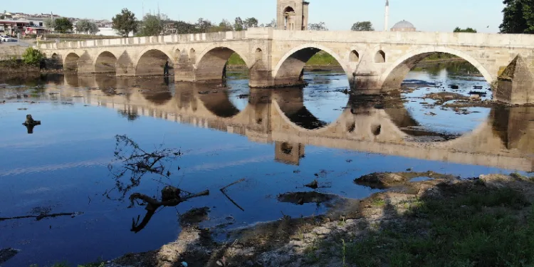 Tunca Nehri kuruma noktasına geldi