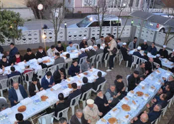 Mahallede imece usulü iftar