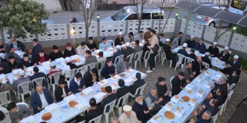 Mahallede imece usulü iftar