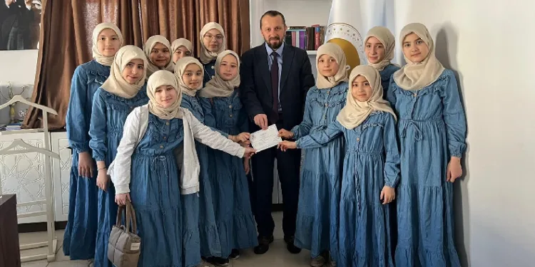 Harçlıklarını Filistin’e gönderdiler