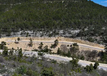 Gülnar’da grup yolu genişletiliyor